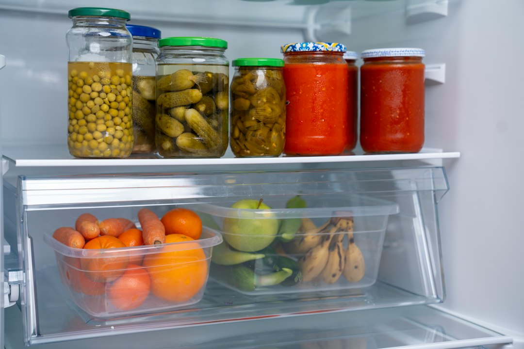 Visual illustration for weekly food prep and smart refrigerator storage